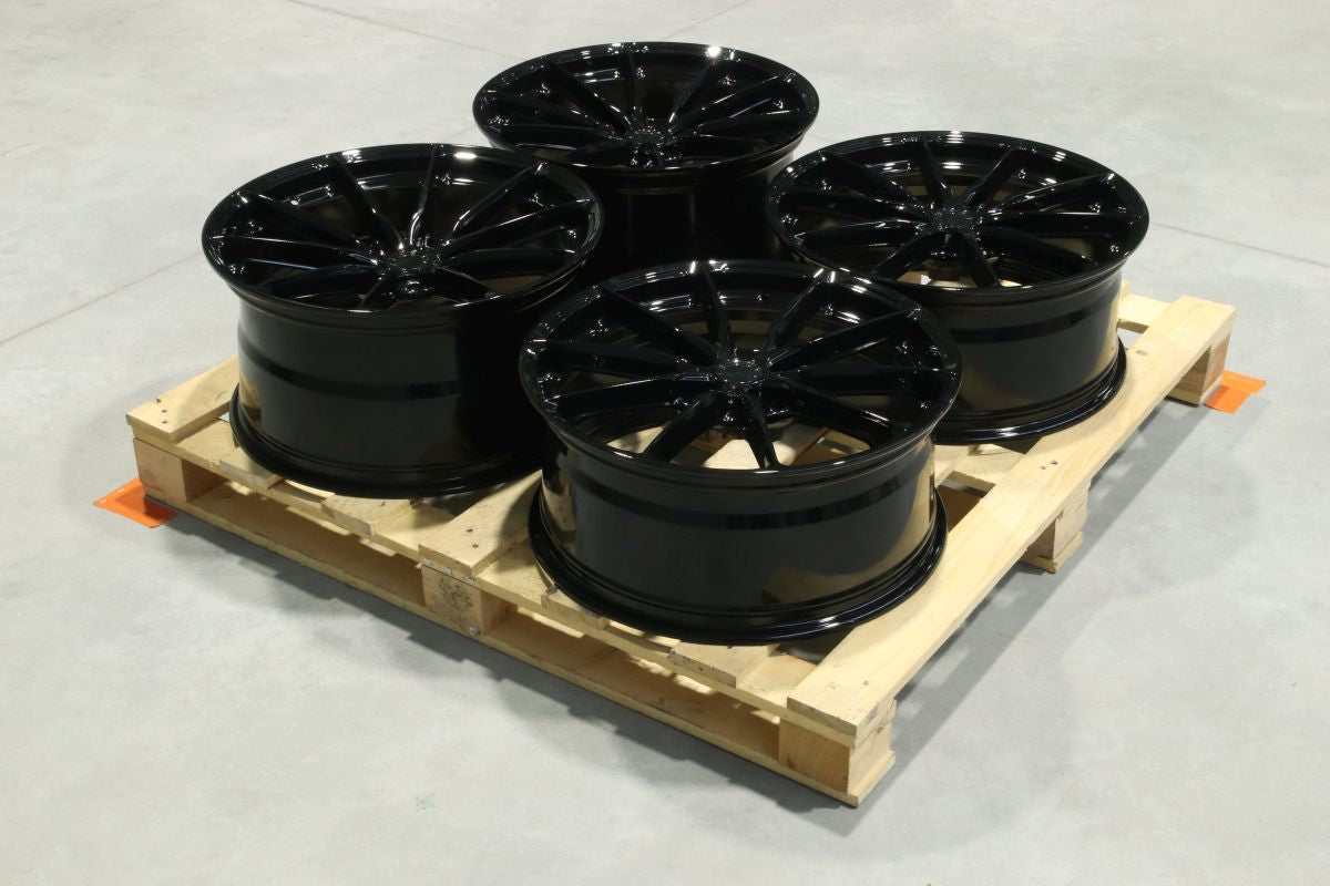 JR Wheels SET-JR#351 Set of JR37 20x8,5 ET35 + 20x10 ET45 5x112 Gloss Black