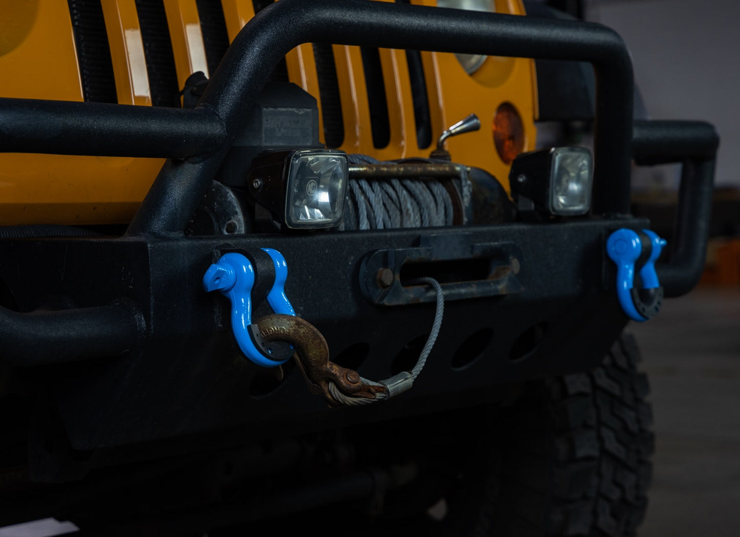 Mishimoto BNDR 3/4 Steel D-Ring Shackle Set, 2 Pieces