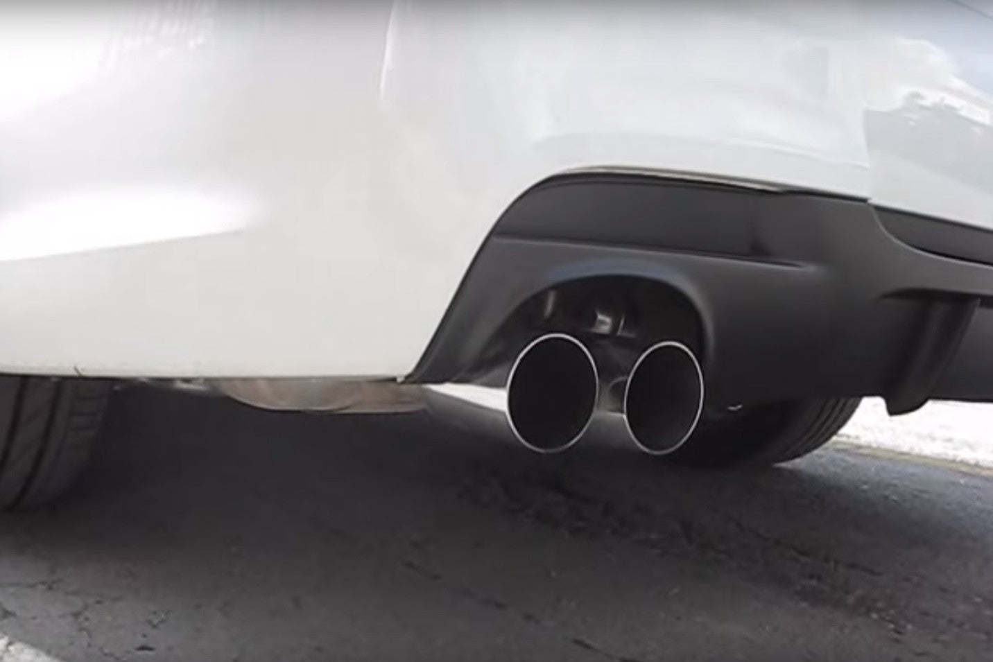 Genuine BMW Parts Performance Silencer/Muffler Exhaust System 3 Series E90 E91 330i (N52, N53)