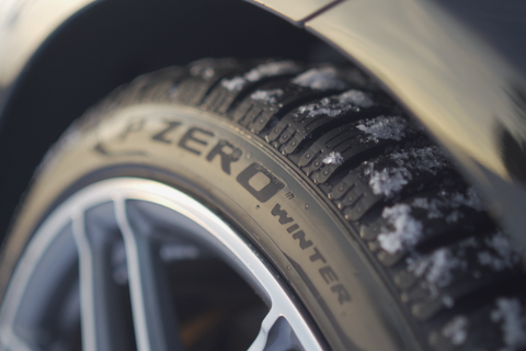 When to Switch to Winter Tyres: The Best Time and Why It Matters