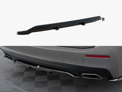 Maxton Design Central Rear Splitter (VERTICAL BARS) BMW 5 G30 / G31 Facelift