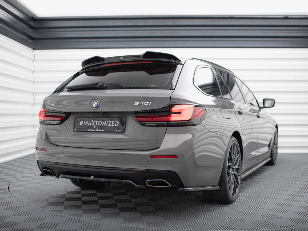 Maxton Design Central Rear Splitter (VERTICAL BARS) BMW 5 G30 / G31 Facelift