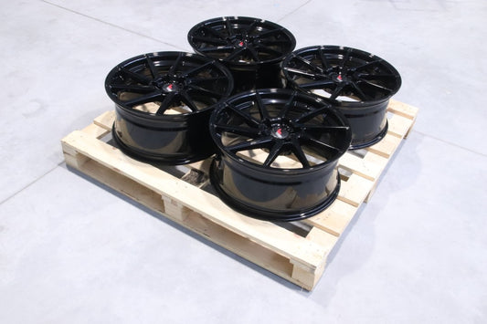 JR Wheels SET-JR#113 Set of JR36 19x8,5 ET40 + 19x8,5 ET25 5x112 Gloss Black