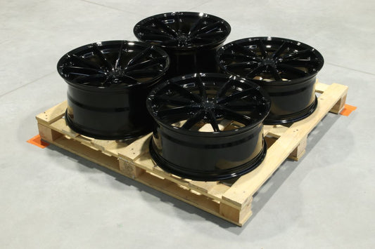 JR Wheels SET-JR#351 Set of JR37 20x8,5 ET35 + 20x10 ET45 5x112 Gloss Black