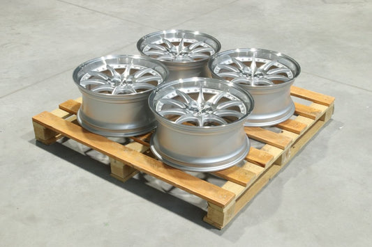 JR Wheels SET-JR#433 Set of JR41 18x8,5 ET15-35 BLANK Silver Machined Face