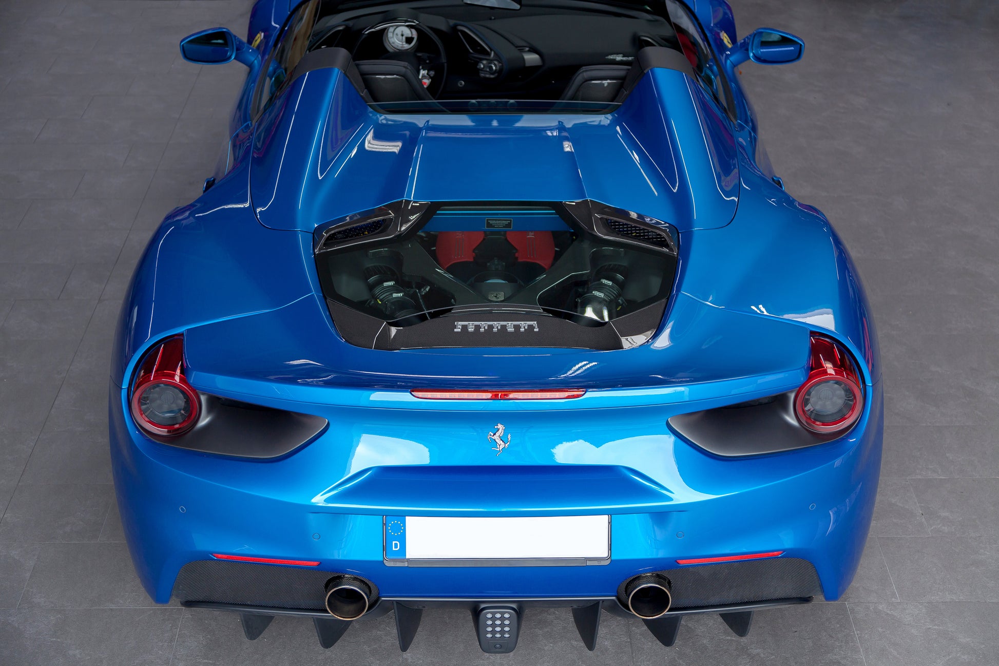 Capristo 03FE08710013LG Ferrari 488 GTS/Pista Carbon and Glass Bonnet 