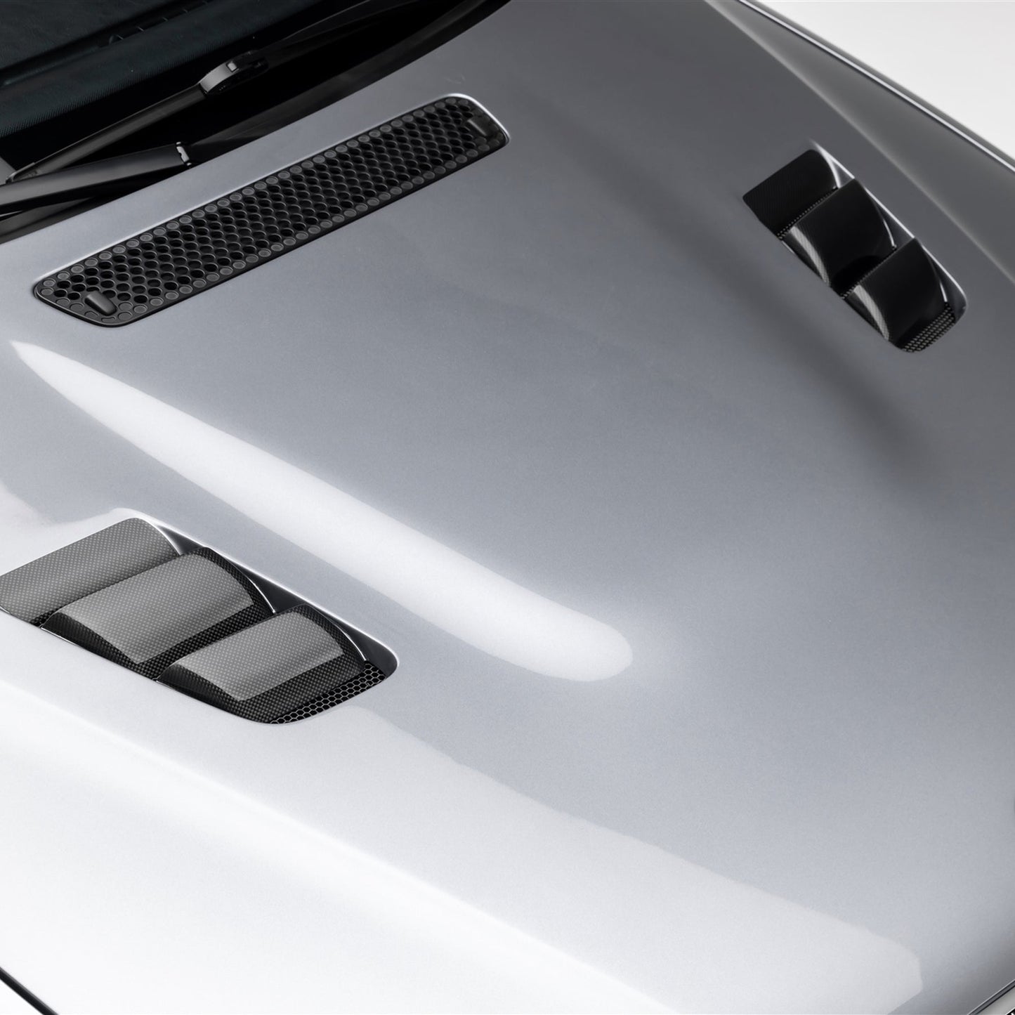 Vorsteiner BMV5655 V20 Aero Hood Carbon Fiber PP 1x1 Glossy | ML Performance