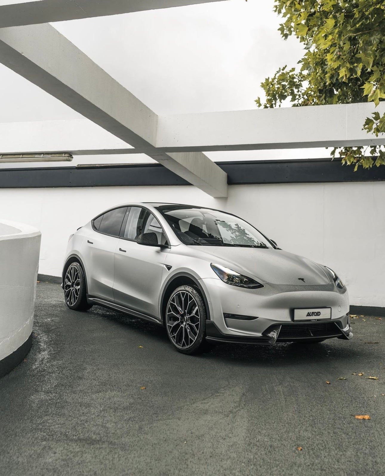 Adro A15A20-1201 TESLA MODEL Y PRE-PREG CARBON FIBRE FRONT SPLITTER (2020+)