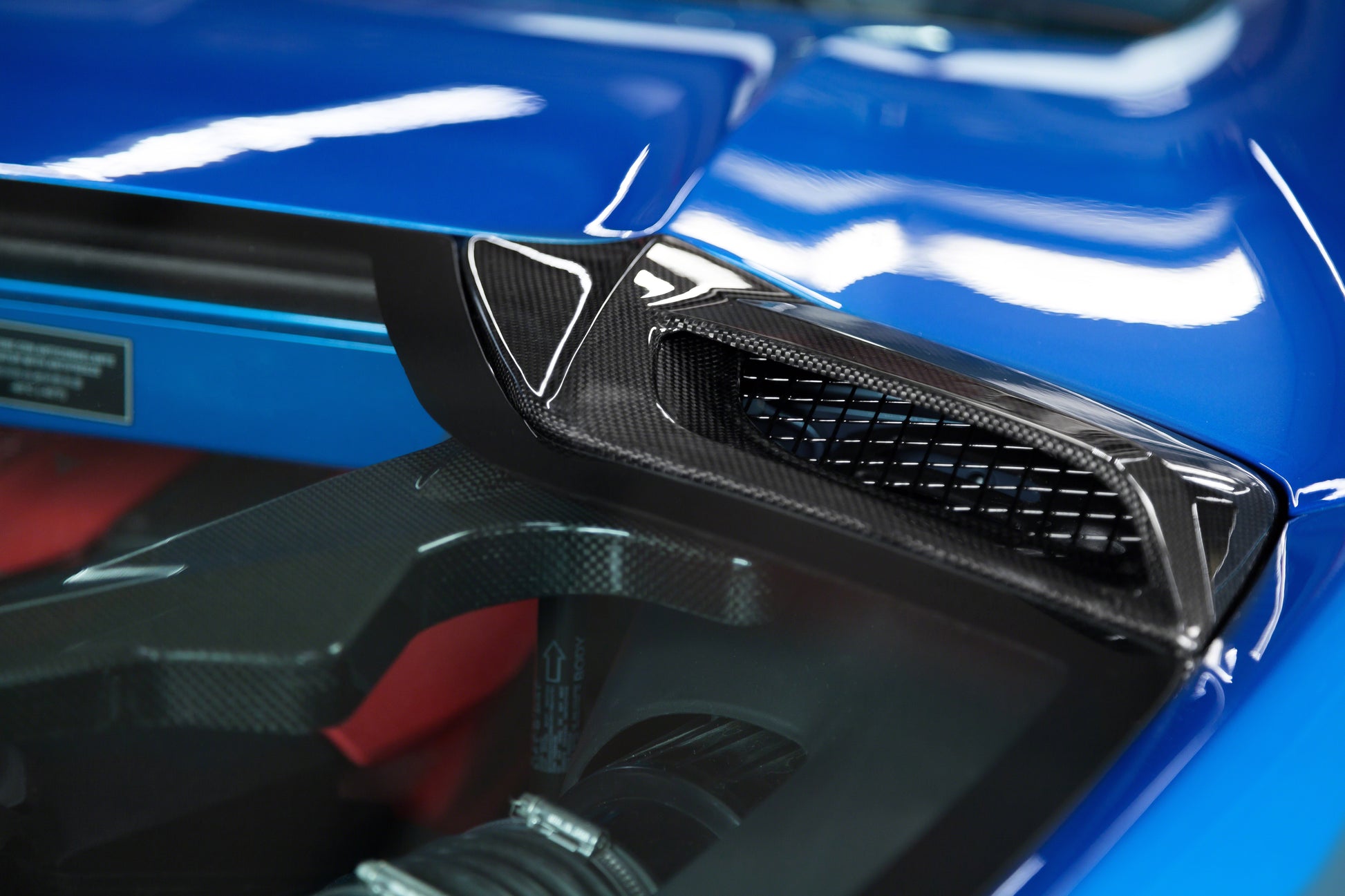 Capristo 03FE08710013LG Ferrari 488 GTS/Pista Carbon and Glass Bonnet 