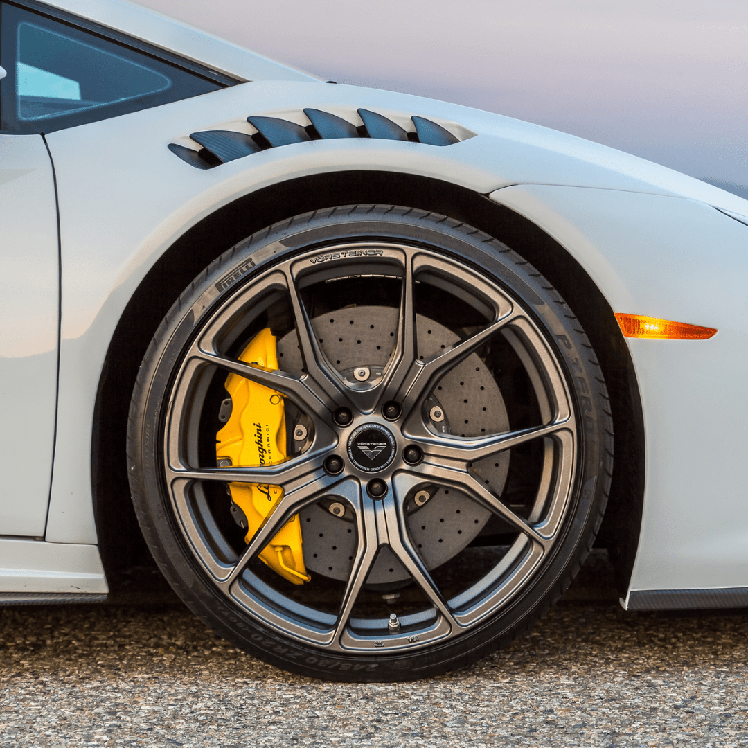 Vorsteiner 0940LOV Lamborghini Huracan Novara Edizione Aero Front Fenders w/Integrated Vents and Splash Shields (2x2 Gloss Carbon) | ML Performance