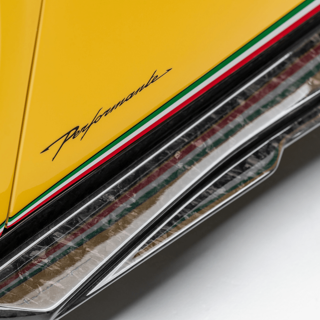 Vorsteiner 1030LOV Lamborghini Huracan Performante Vicenza Edizione Aero Side Blades (Carbon Matrix) | ML Performance