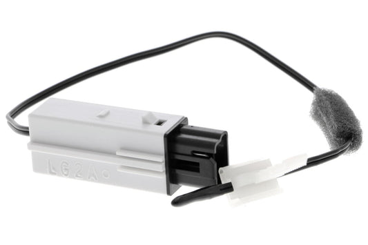 VEMO V52-72-0137 Sensor, Interior Temperature | ML Performance Car Parts