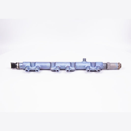 BOSCH 226-018 Fuel Distributor Pipe
