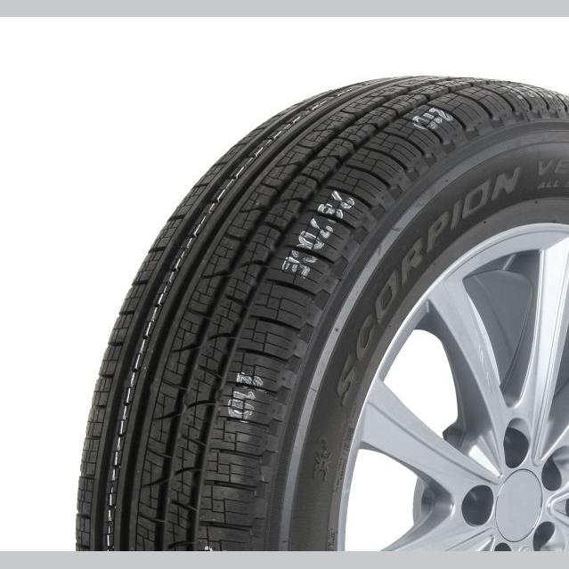 PIRELLI 25550R19LTPI107HSVAS Suv/4X4 Summer Tyrecc72.0 Db