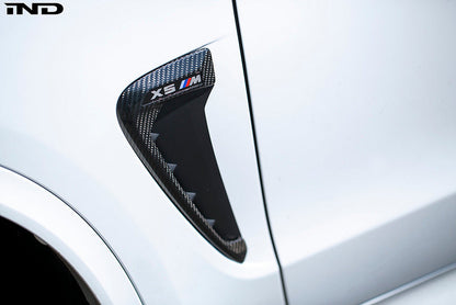 IND F85 X5M Carbon Side Grille Set