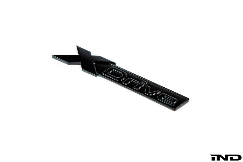 IND G30 M550i xDrive Painted Trunk Emblem