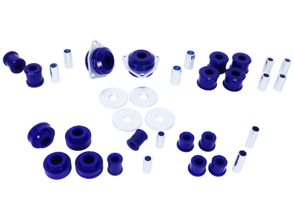 SuperPro KIT043BK Land Rover 110-130 Defender Front and Rear Essential Vehicle Kit