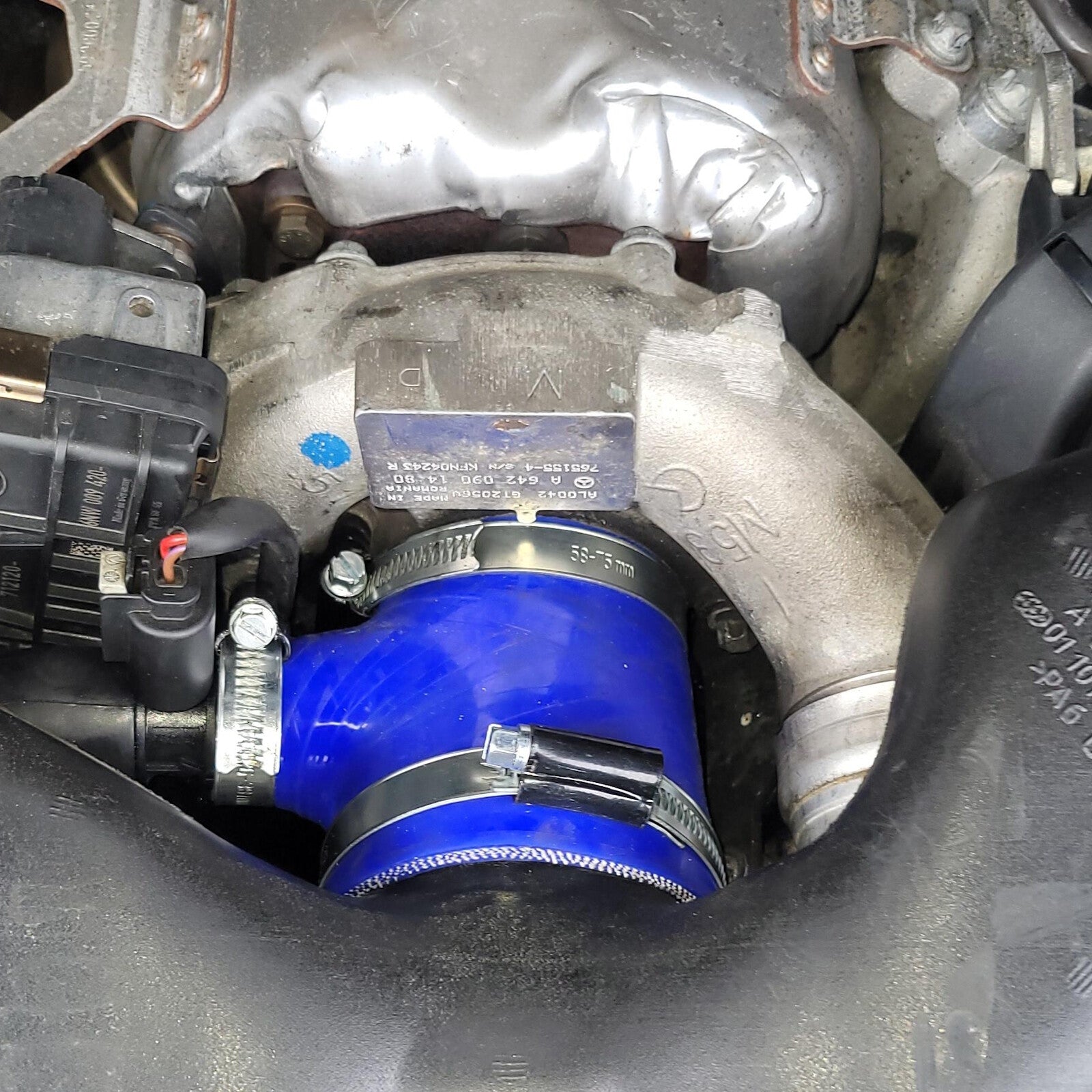 Turbozentrum 119256 Repair Kit Intake Mercedes Benz CDI OM642