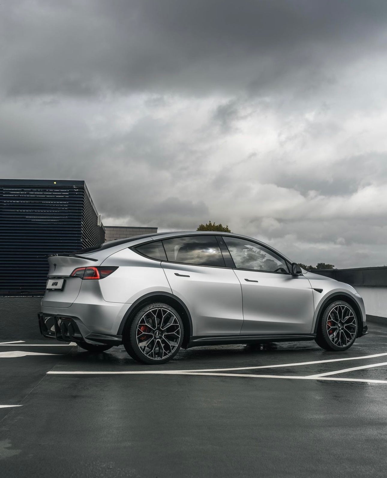 Adro A15A20-1401 TESLA MODEL Y PRE-PREG CARBON FIBRE SIDE SKIRTS (2020+)