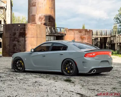 Vivid Racing VR-D05-2090-20-5115-GBLK VR Forged D05 Wheel Gloss Black 20x9.0 +20mm 5x115