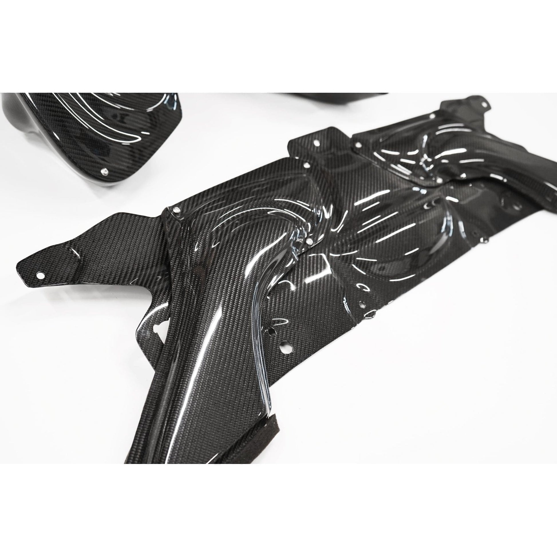 MANHART MH3F9X11100 CARBON AIR INTAKE FOR BMW F9X M8 (COMPETITION)