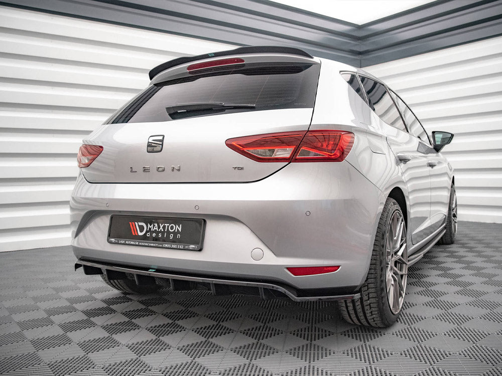 Maxton Design Seat Leon Hatchback MK3 (2012-2016) Central Rear Splitter (vertical Bars)