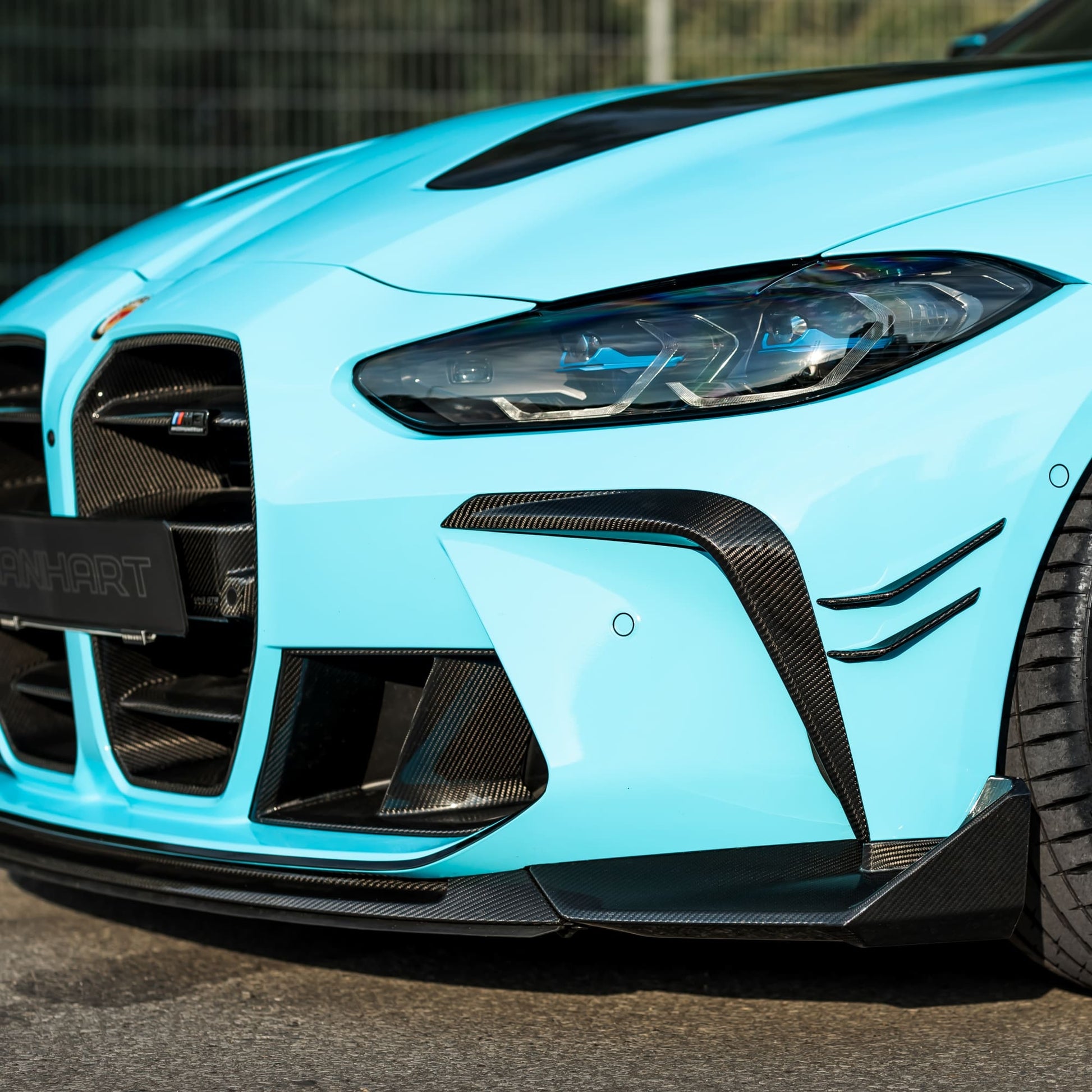 MANHART CARBON TWO-PIECE AIR INTAKE SURROUNDS FOR BMW G8X M3 / M4 (COMPETITION / CSL)