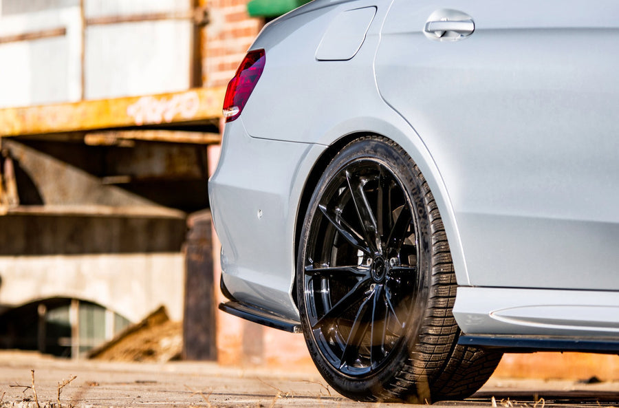 Maxton Design Mercedes Benz E63 AMG Sedan W212 Facelift Central Rear Splitter (with vertical bars)