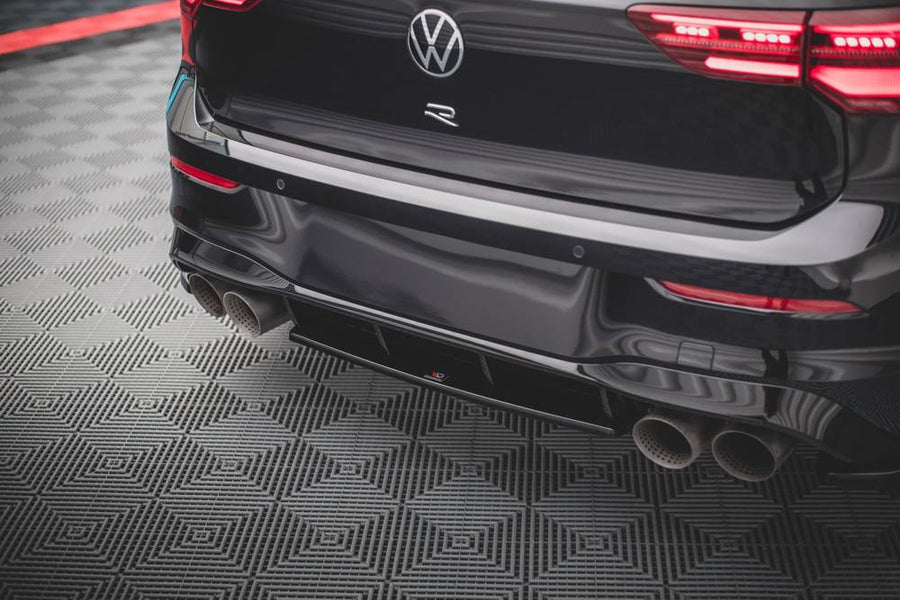 Maxton Design Volkswagen Golf R MK8 Central Rear Splitter