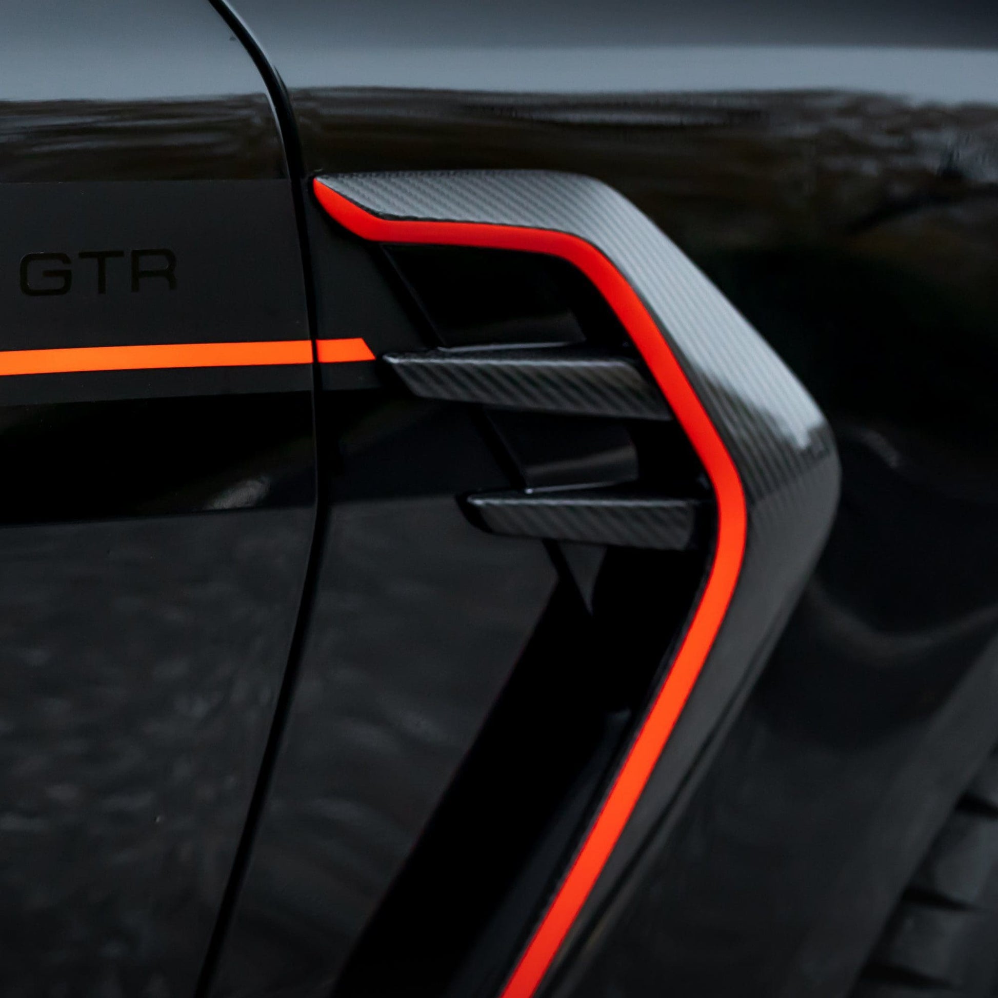 MANHART MH2G8011226 CARBON FENDER SIDE BLADES FOR BMW G8X M3 / M4 (COMPETITION / CSL)