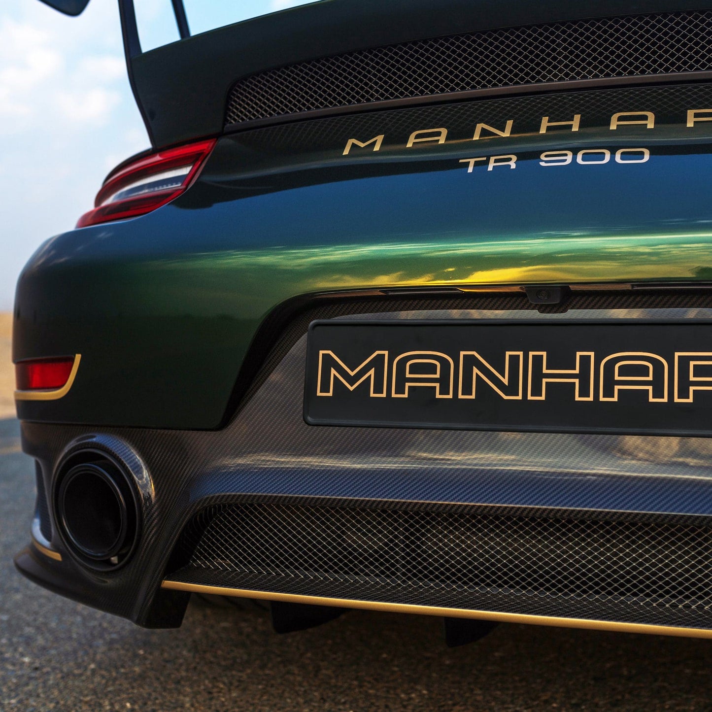 MANHART MH1911GT2005 CARBON REAR DIFFUSER FOR PORSCHE 911 (991) GT2 RS BY DB CARBON