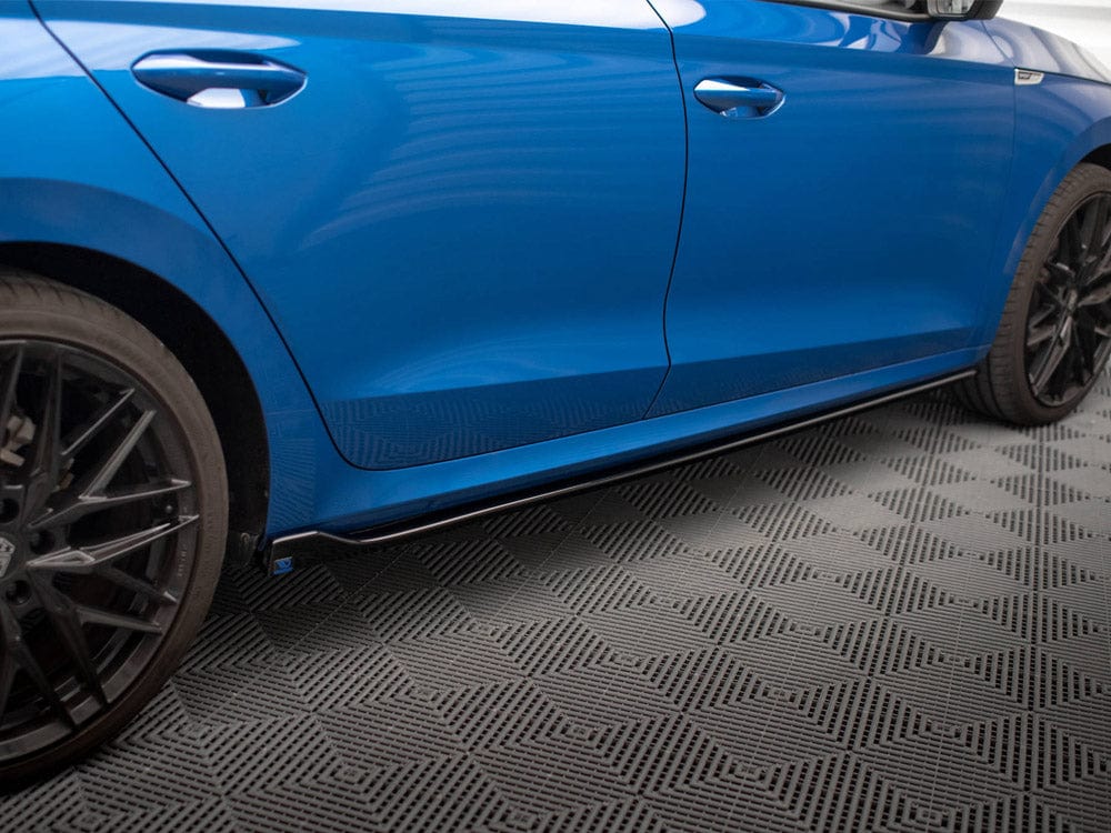 Maxton Design Skoda Octavia MK4 Side Skirts Diffusers V.1