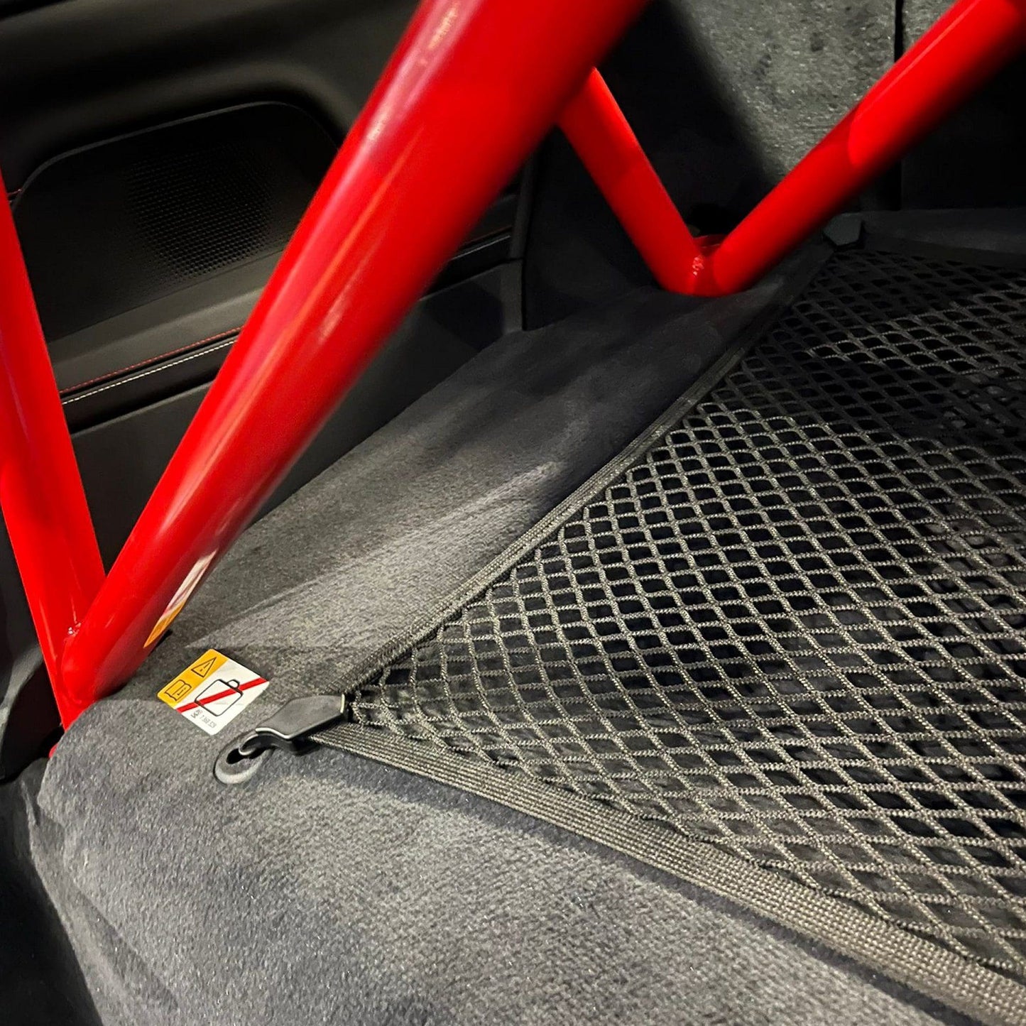 MANHART MHG802110 CLUBSPORT ROLL CAGE + SCHROTH RACING 4-POINT HARNESSES